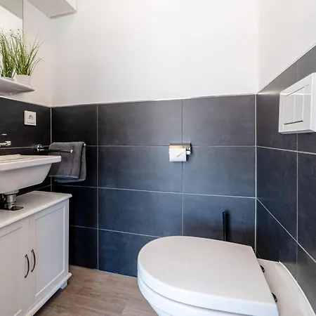 Ferienhaus-strand-hus-by-seeblick-ferien-oro-direkt-am-strand Olpenitz